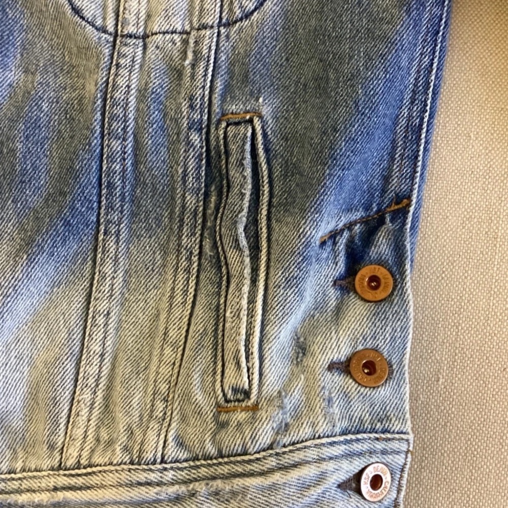 NSF Womens Blue Ombre Distressed Denim Trucker Jacket Made in USA Small Faded - Picture 5 of 11